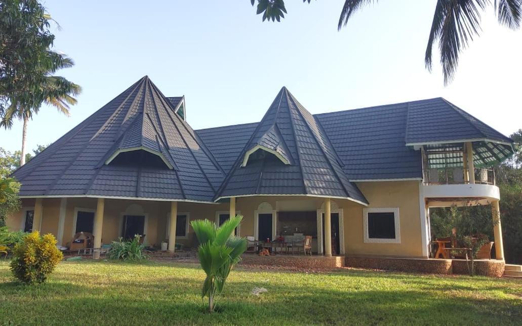 Diani Beach-Villa Kirsch Galu エクステリア 写真