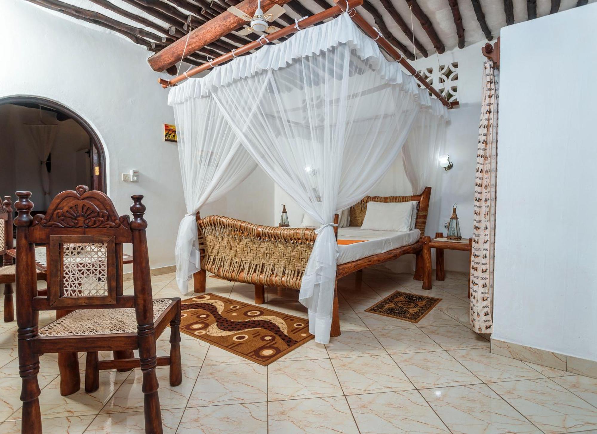 Diani Beach-Villa Kirsch Galu エクステリア 写真