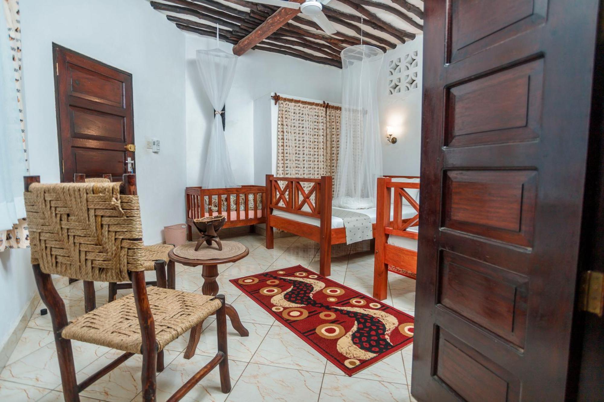 Diani Beach-Villa Kirsch Galu エクステリア 写真